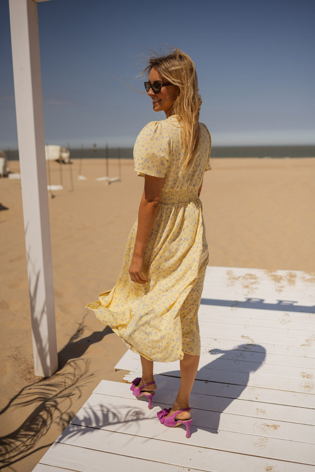 Belvessa - Robe midi femme rose à imprimé floral et col V