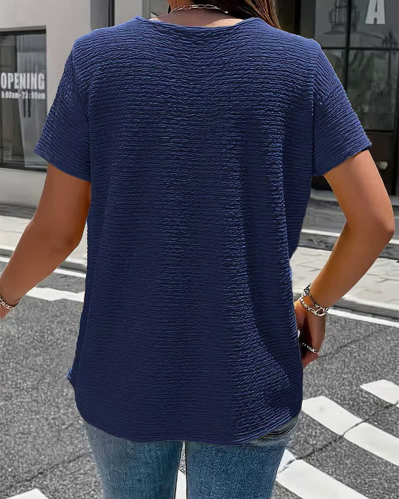 Syzelle - T-shirt femme col rond texturé manches courtes boutons décoratifs élégant