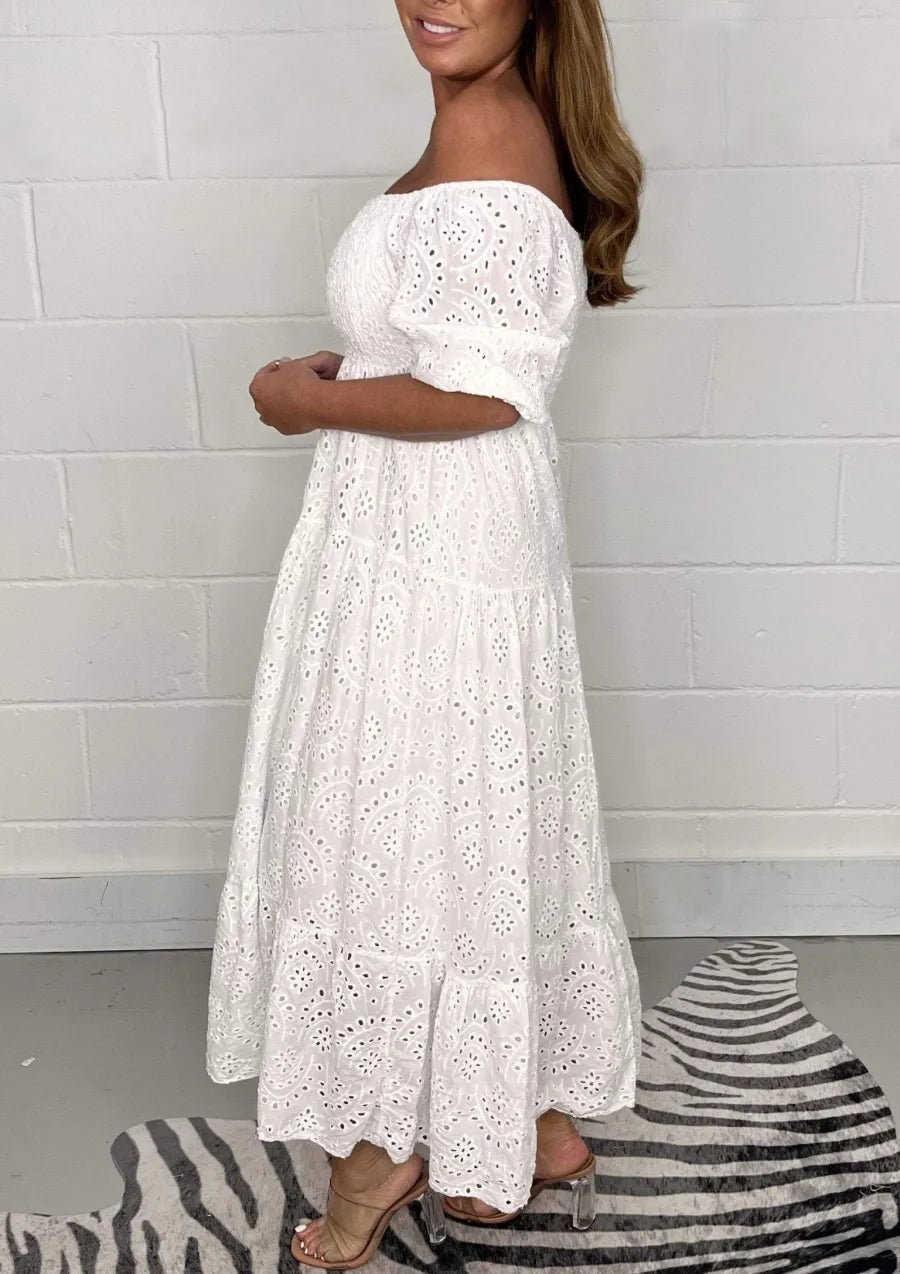 Melodie - Robe Évasée Élégante Unie avec Broderie