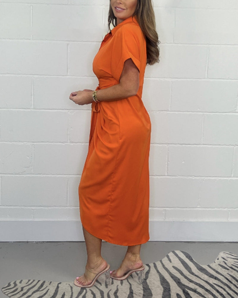 Marit - Robe Plissée Élégante avec Col Chemise