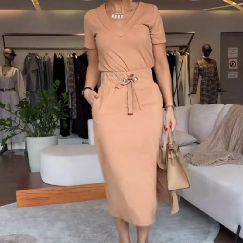Quelara - Ensemble Top et Jupe avec Décolleté en V – Élégance Moderne et Confort Assuré