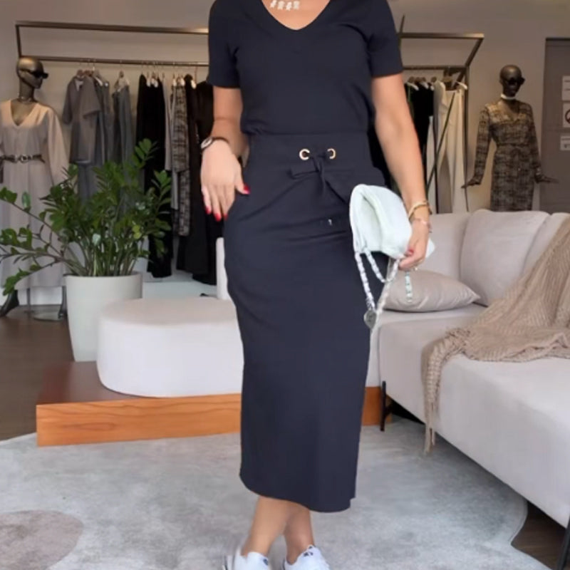 Quelara - Ensemble Top et Jupe avec Décolleté en V – Élégance Moderne et Confort Assuré