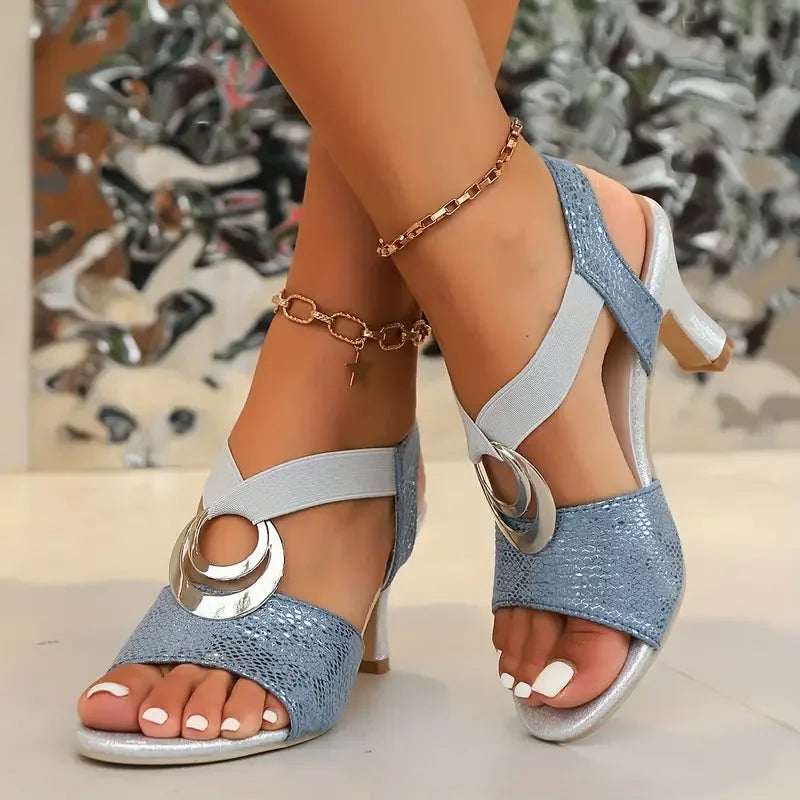 Tavisha - Escarpins élégants avec boucle décorative