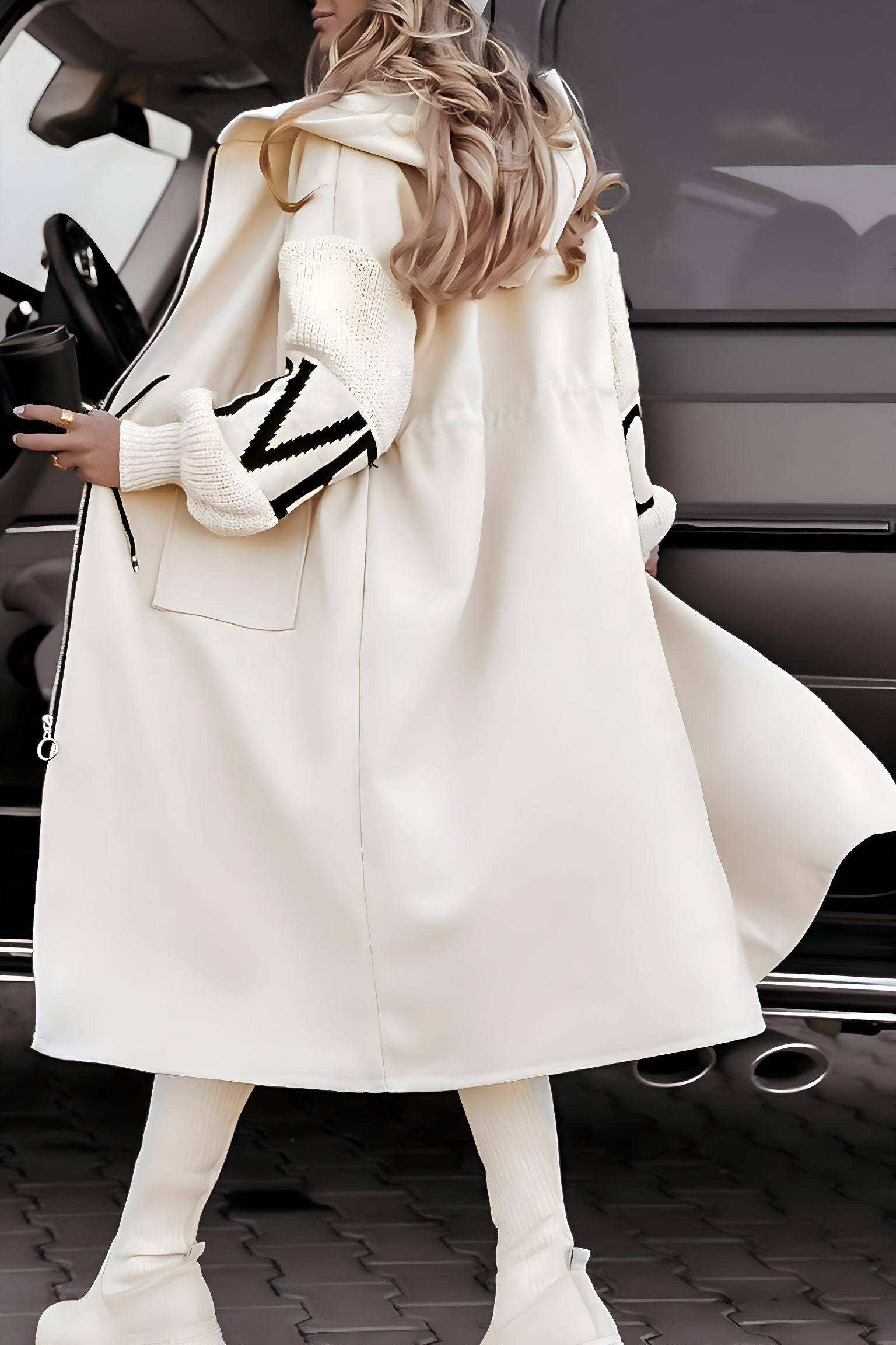 Anaïs - Veste pour dames avec manches et capuche en tricot