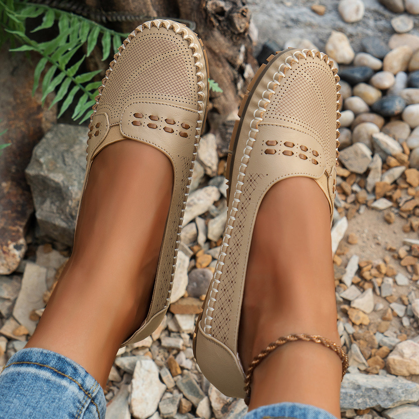 Glysoria - Breathable and Lightweight Women's Flat Orthopedic Shoes