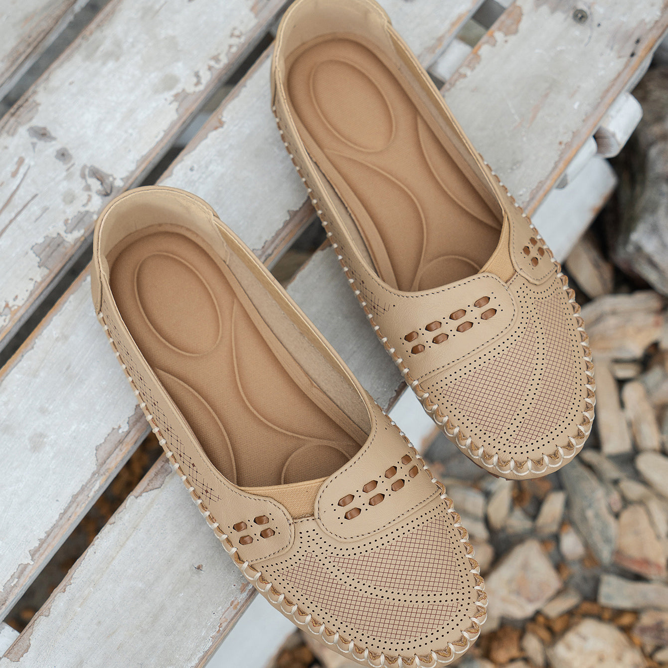 Glysoria - Breathable and Lightweight Women's Flat Orthopedic Shoes