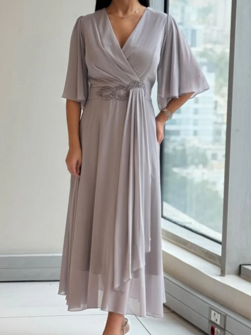 Lavyra - Robe Longue Fluide à Manches Papillon