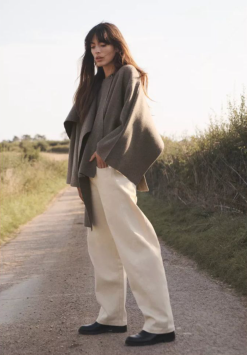 Lizzy - Elegante Cape d'hiver