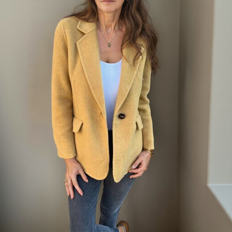 Leandra - Blazer doux à fermeture boutonnée