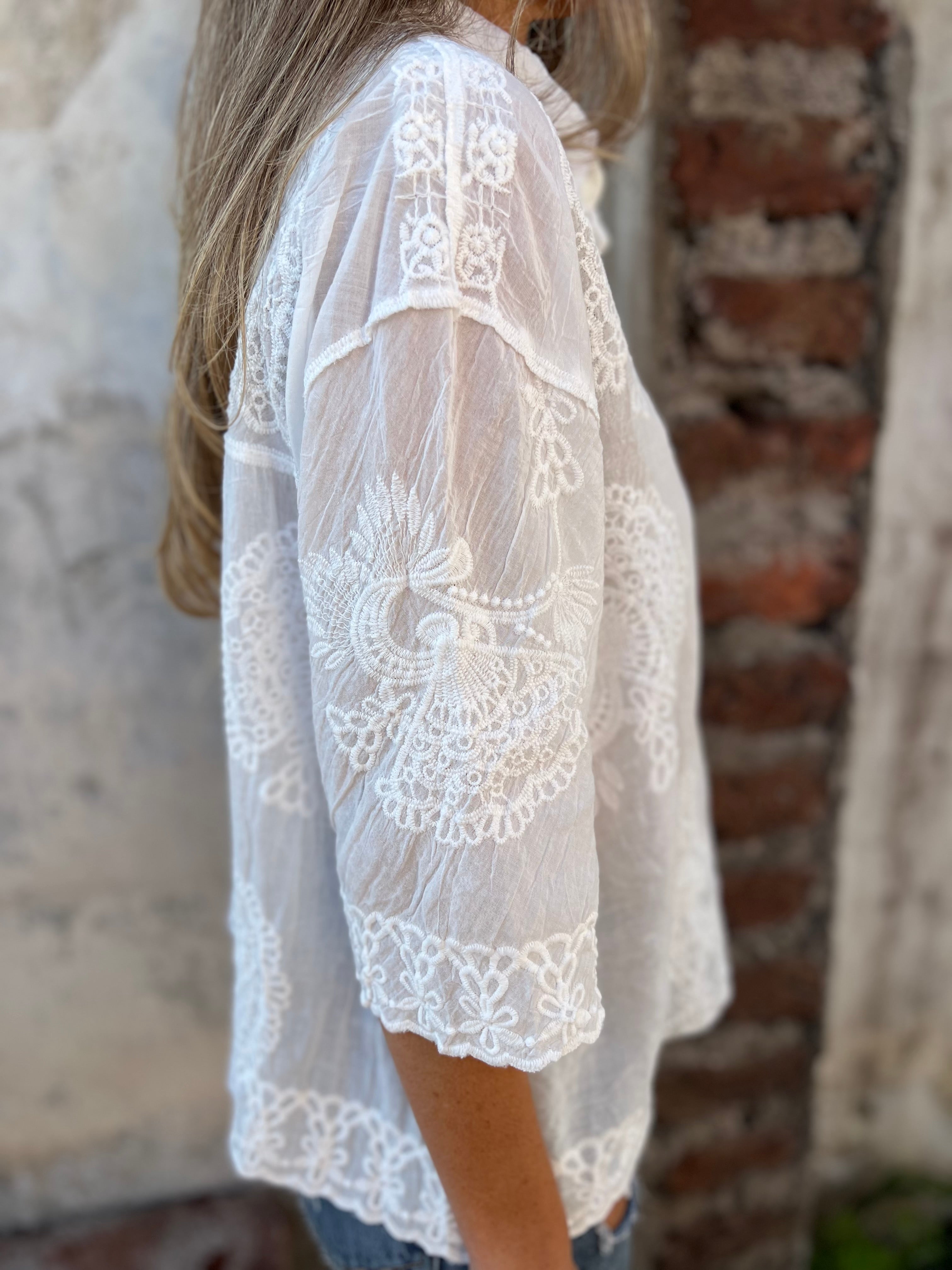 Audette - Blouse Élégante en Dentelle Brodée