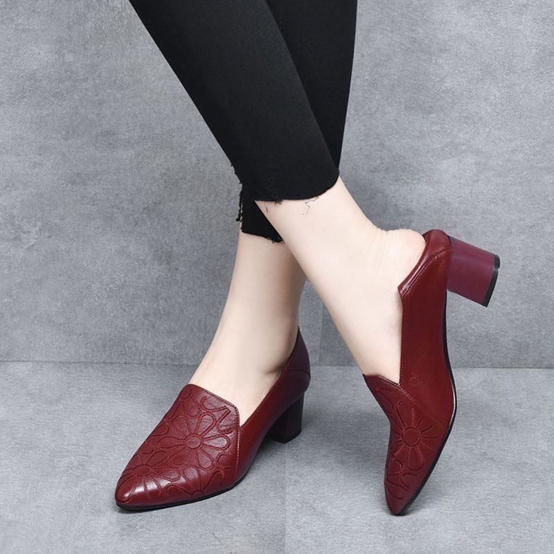 Doralyn - Escarpins en Cuir Véritable à Broderies Élégantes