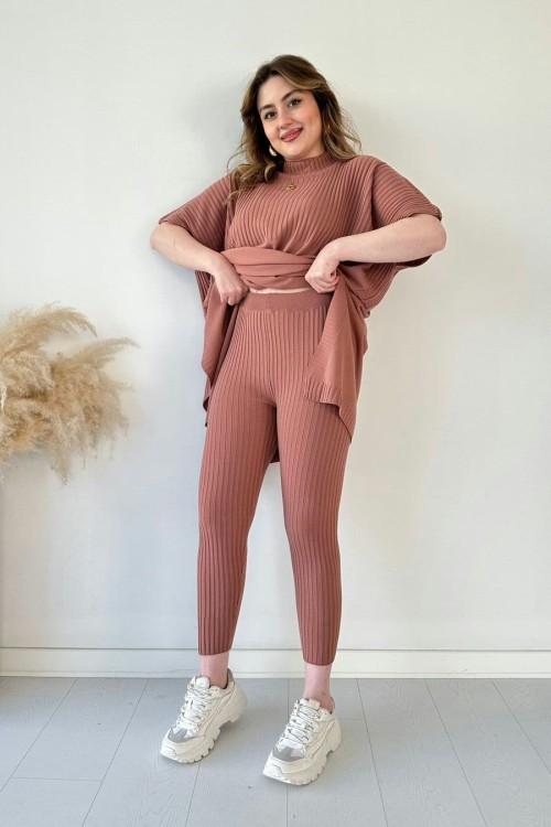 Fernande - Ensemble Maille Élégant et Confortable Femme 2024