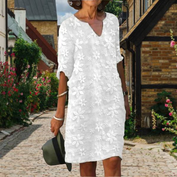 Avenzia - Robe femme blanche à fleurs avec décolleté en V