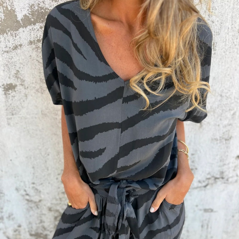 Alina - Ensemble top et pantalon à col en V imprimé zèbre