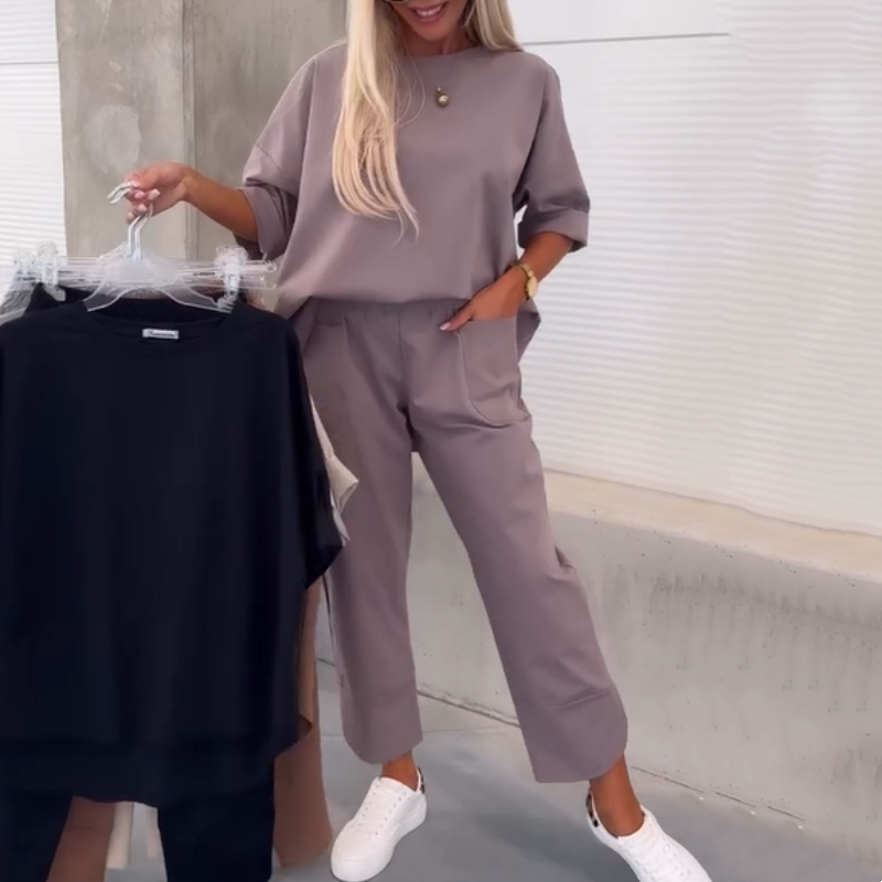 Ilina - Ensemble Deux Pièces Haut à Manches Courtes et Pantalon