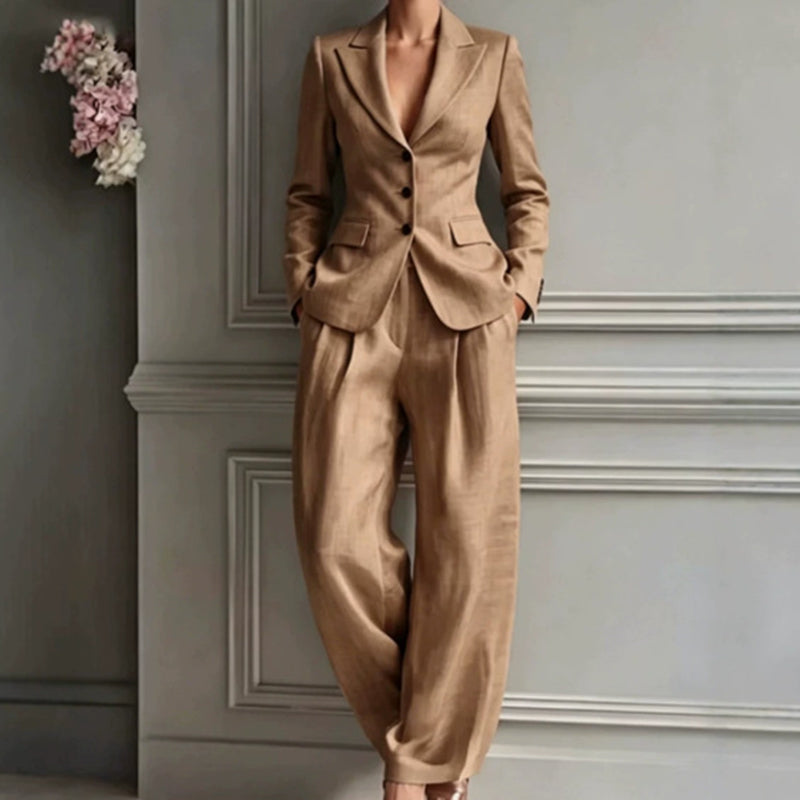 Anaïsse - Elegant women's suit set with a tailored blazer and wide-leg trousers
