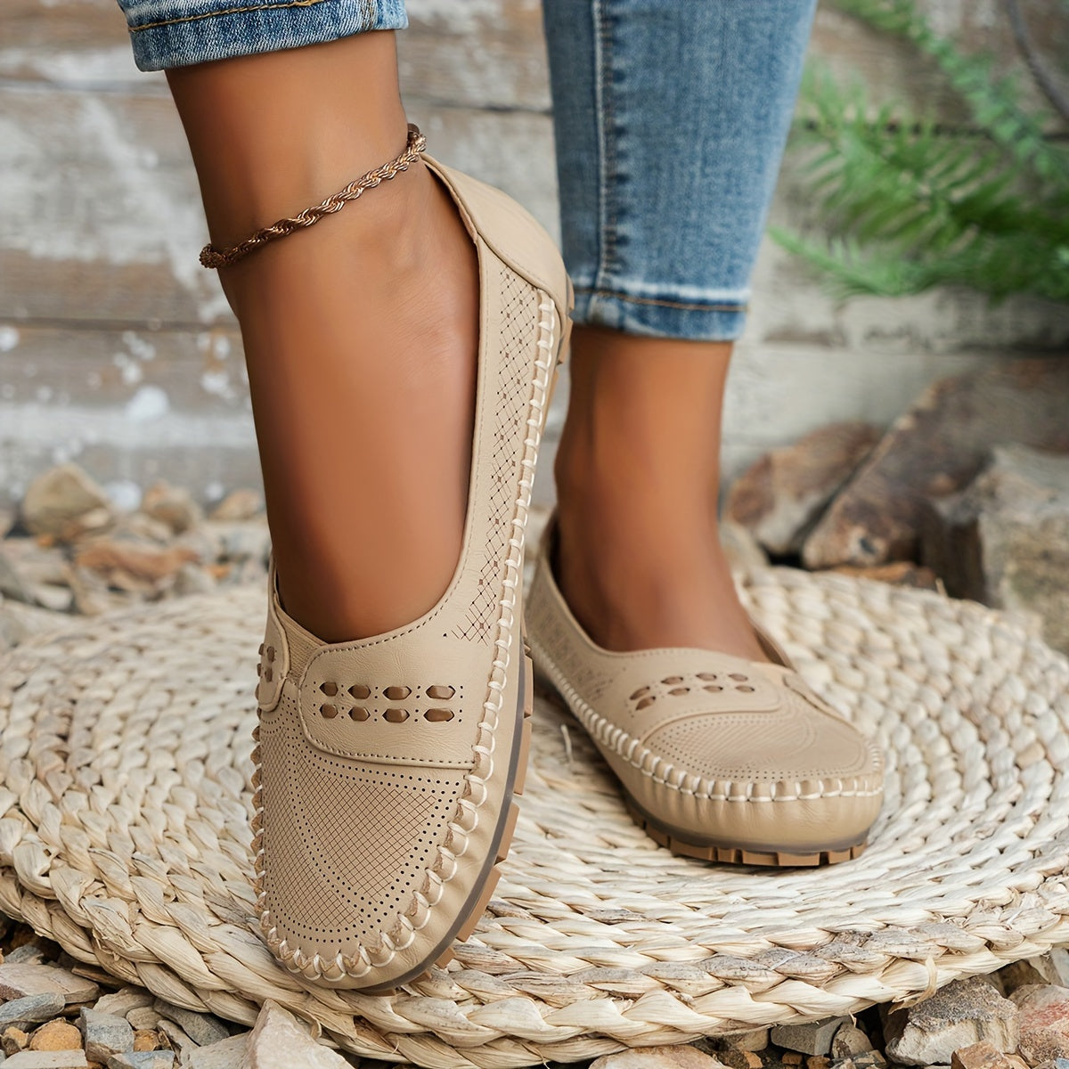 Glysoria - Breathable and Lightweight Women's Flat Orthopedic Shoes