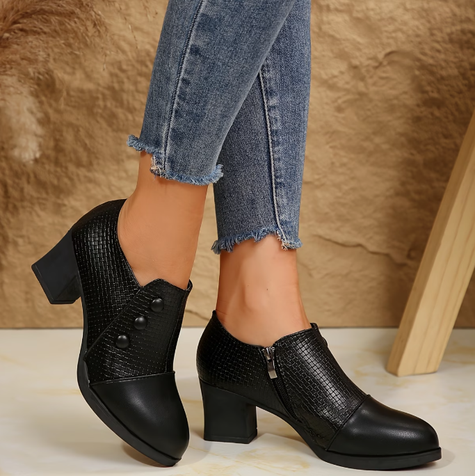 Riëtte - Women's block heel pumps with zipper