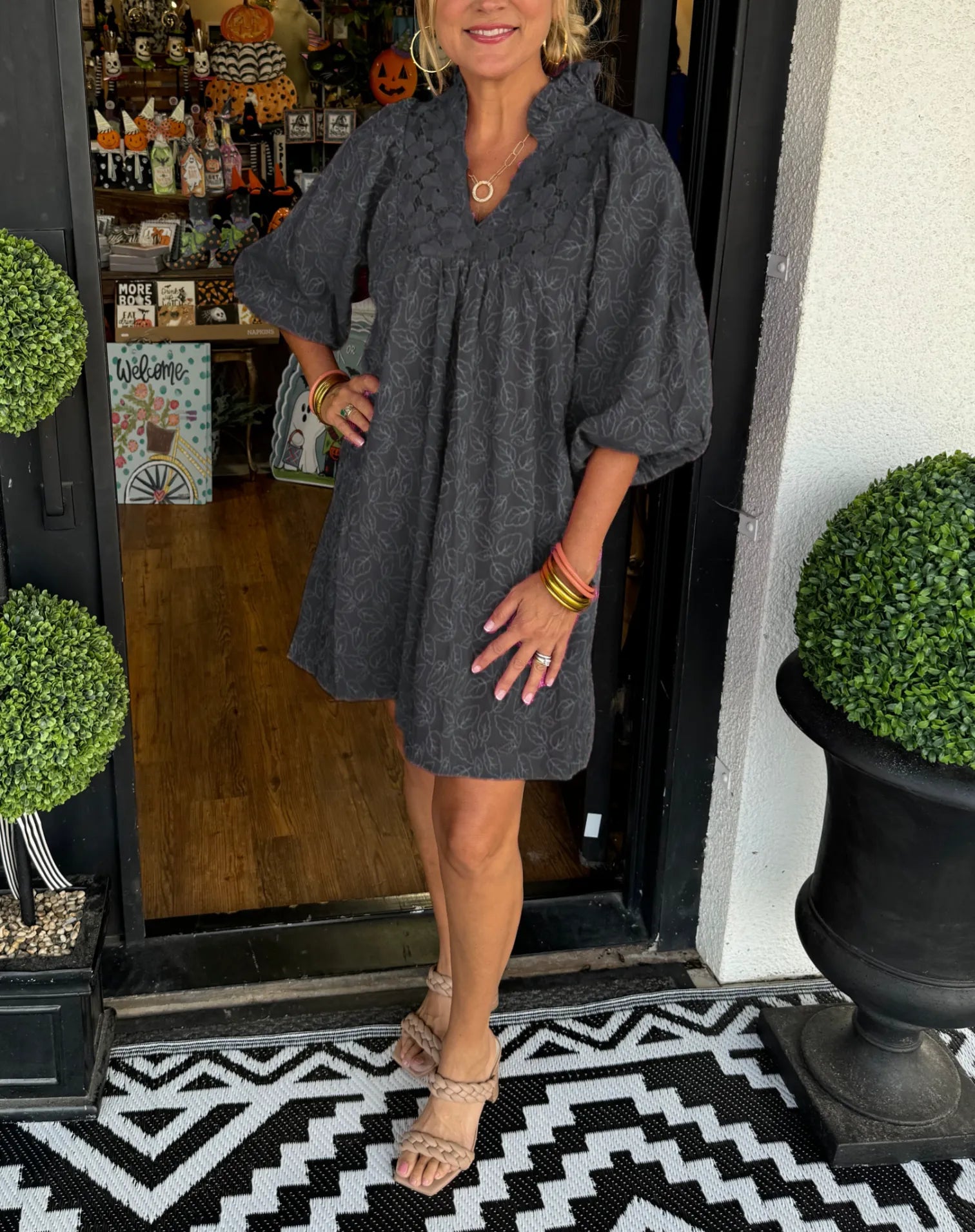 Tesia - Robe Courte Jacquard à Manches Bouffantes