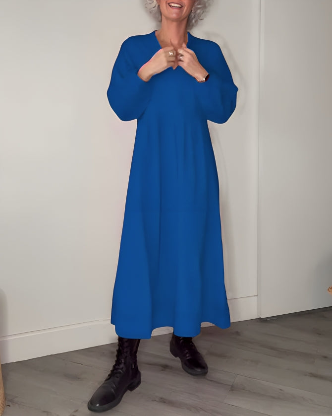 Amanda - La robe longue amincissante avec décolleté en V