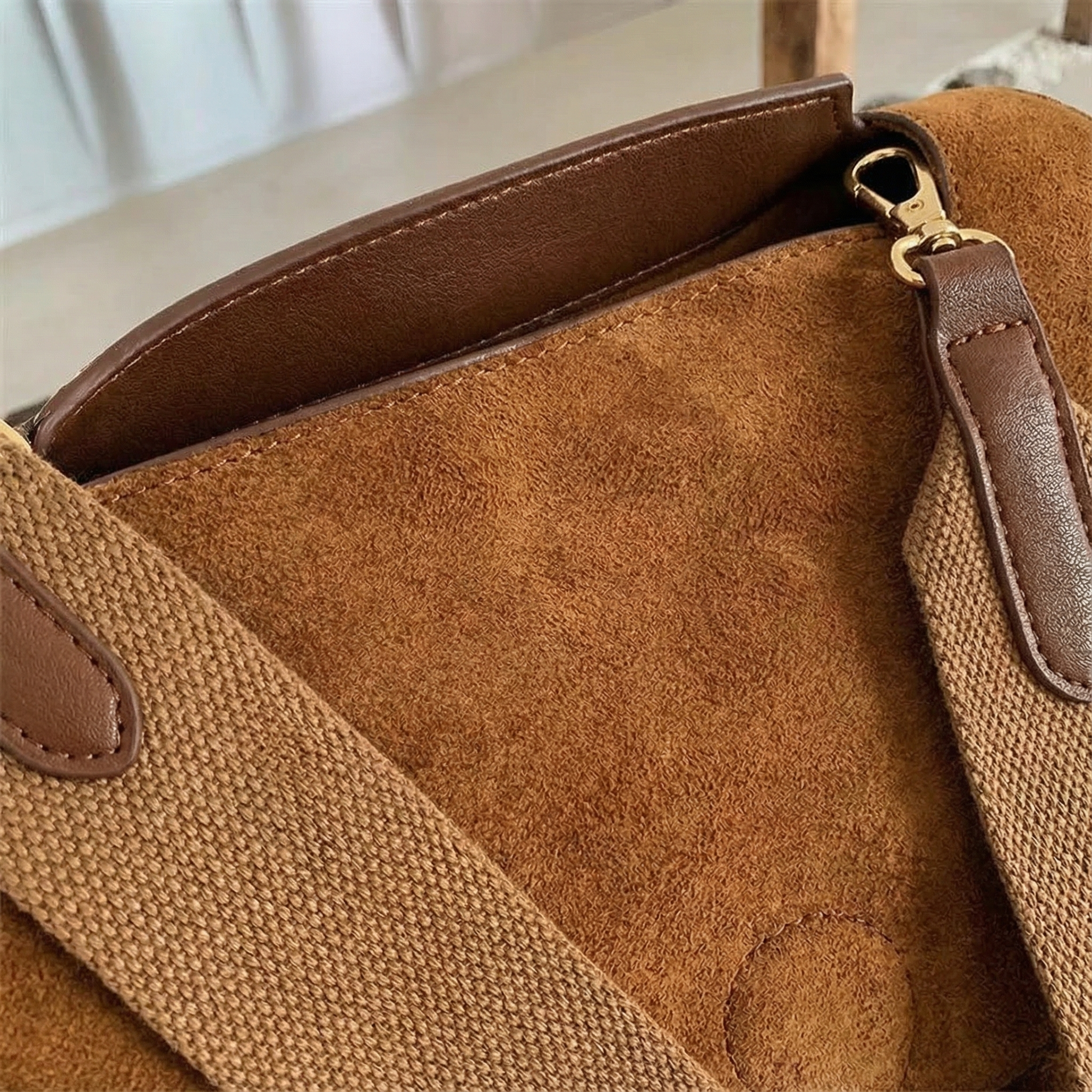 Kalinae - Sac Bandoulière Suédine Vintage