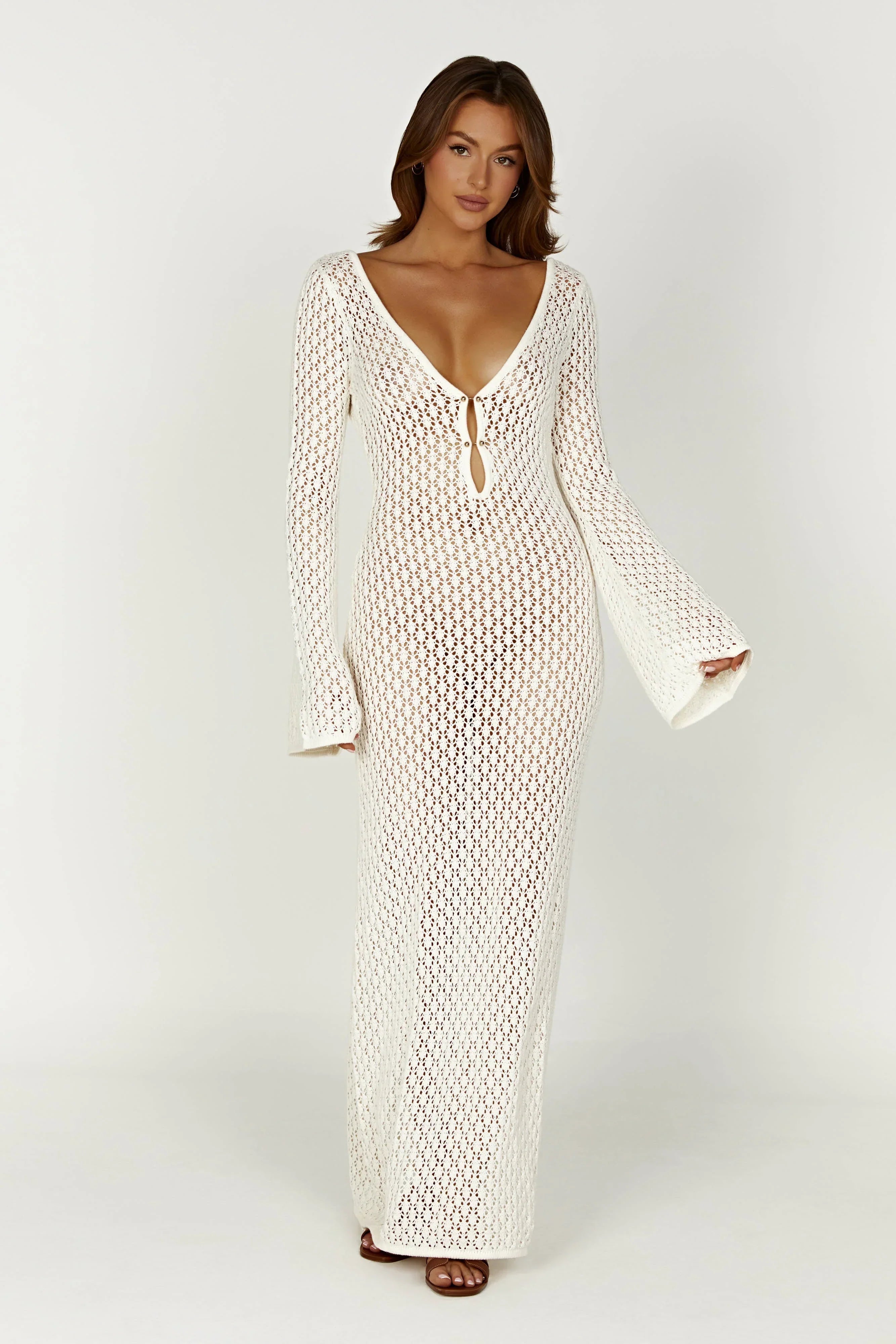Roselle - Un souffle de sensualité estivale dans un tricot léger et élégant