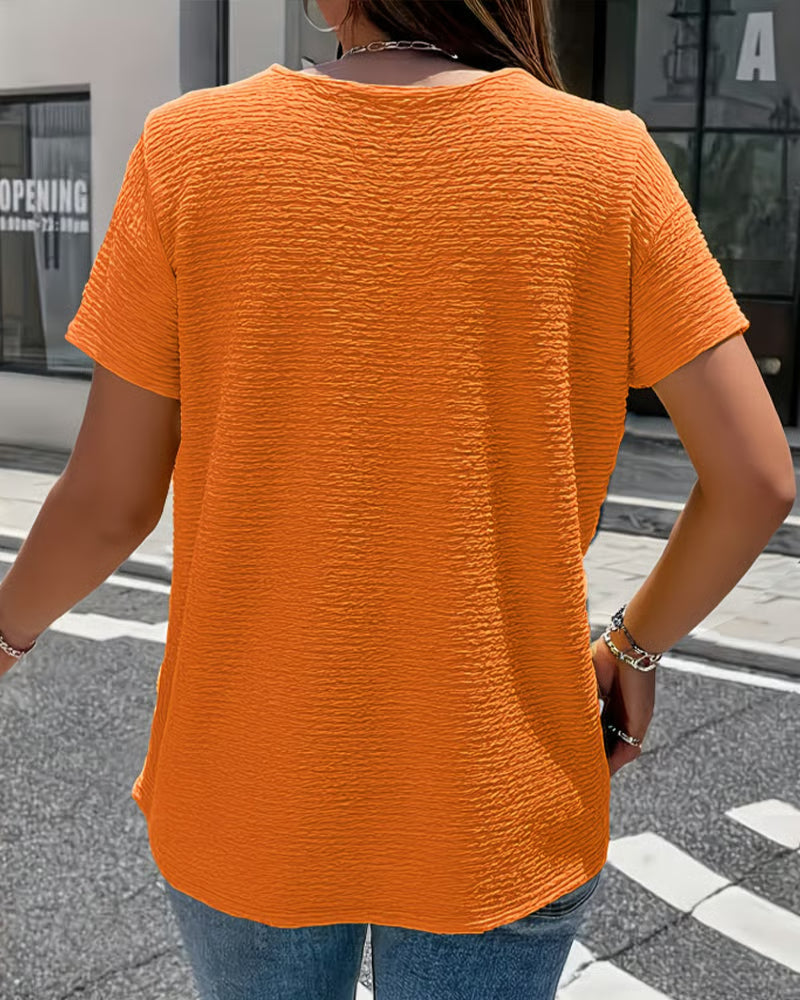 Syzelle - T-shirt femme col rond texturé manches courtes boutons décoratifs élégant