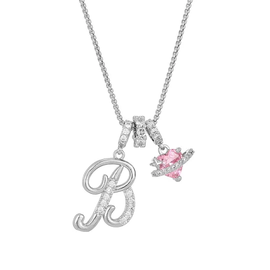 Carmelle - Collier Initiale Avec Cœur Rose Brillant