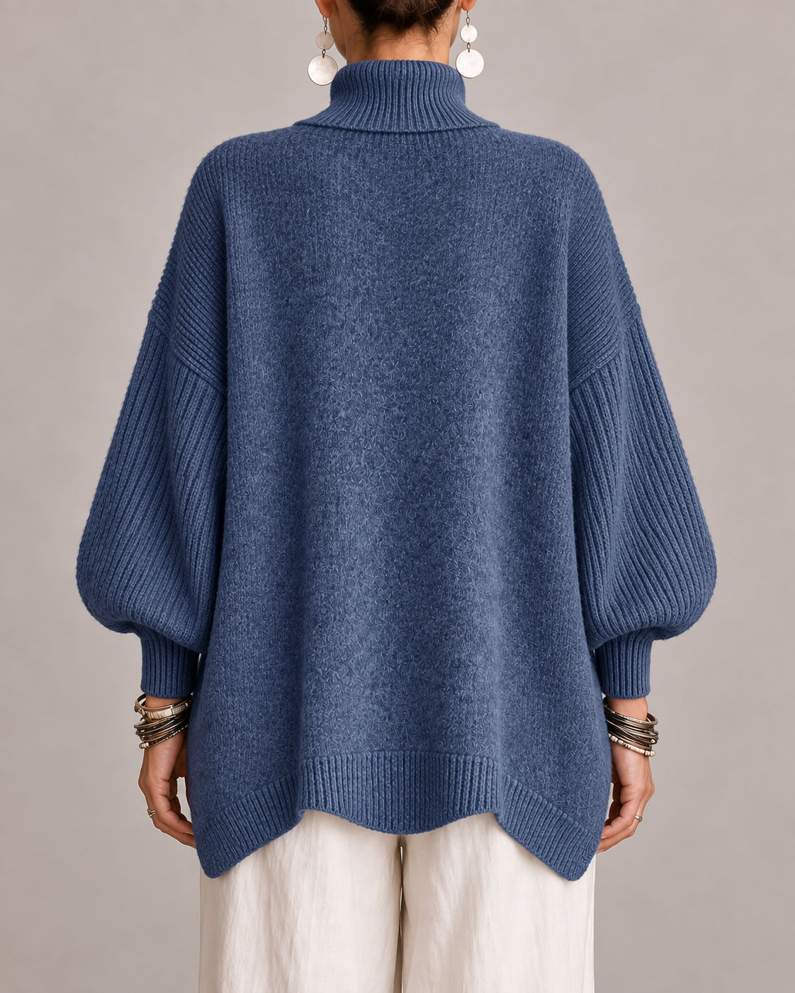 Olympe - Women's oversized turtleneck sweater with ribbed sleeves