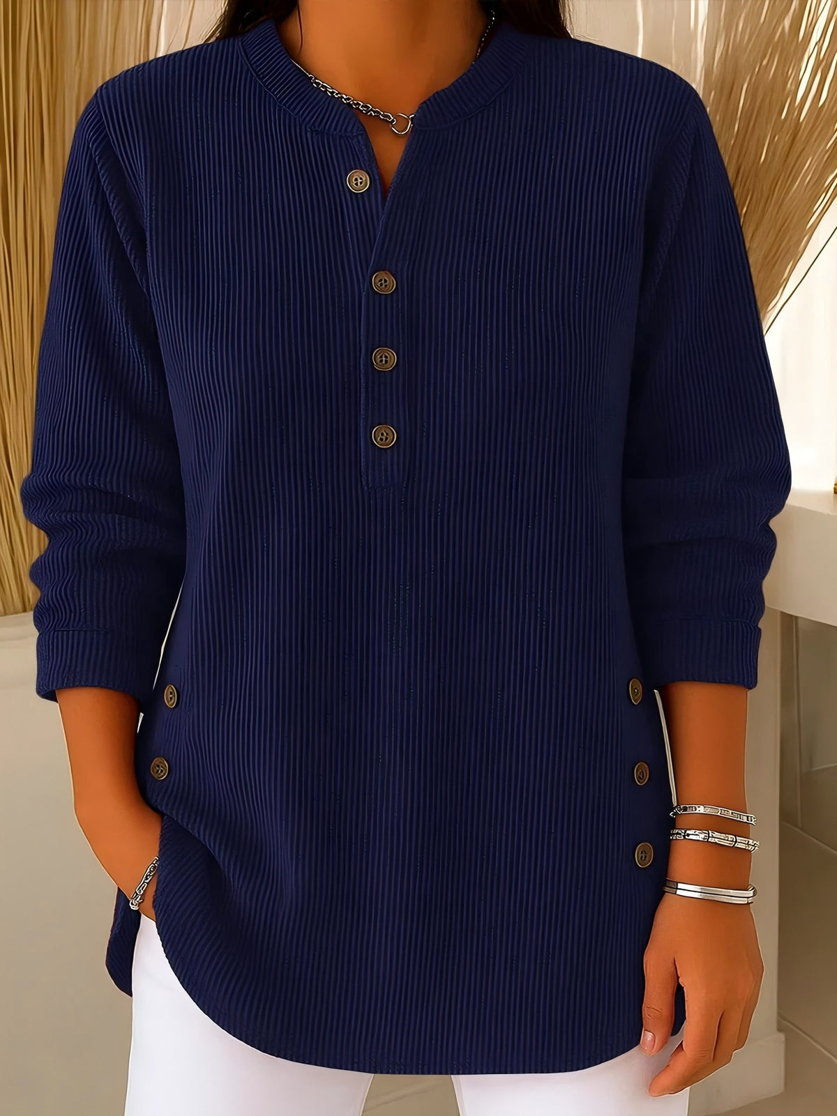 Noortje - Blouse femme texturée à boutons latéraux et manches longues