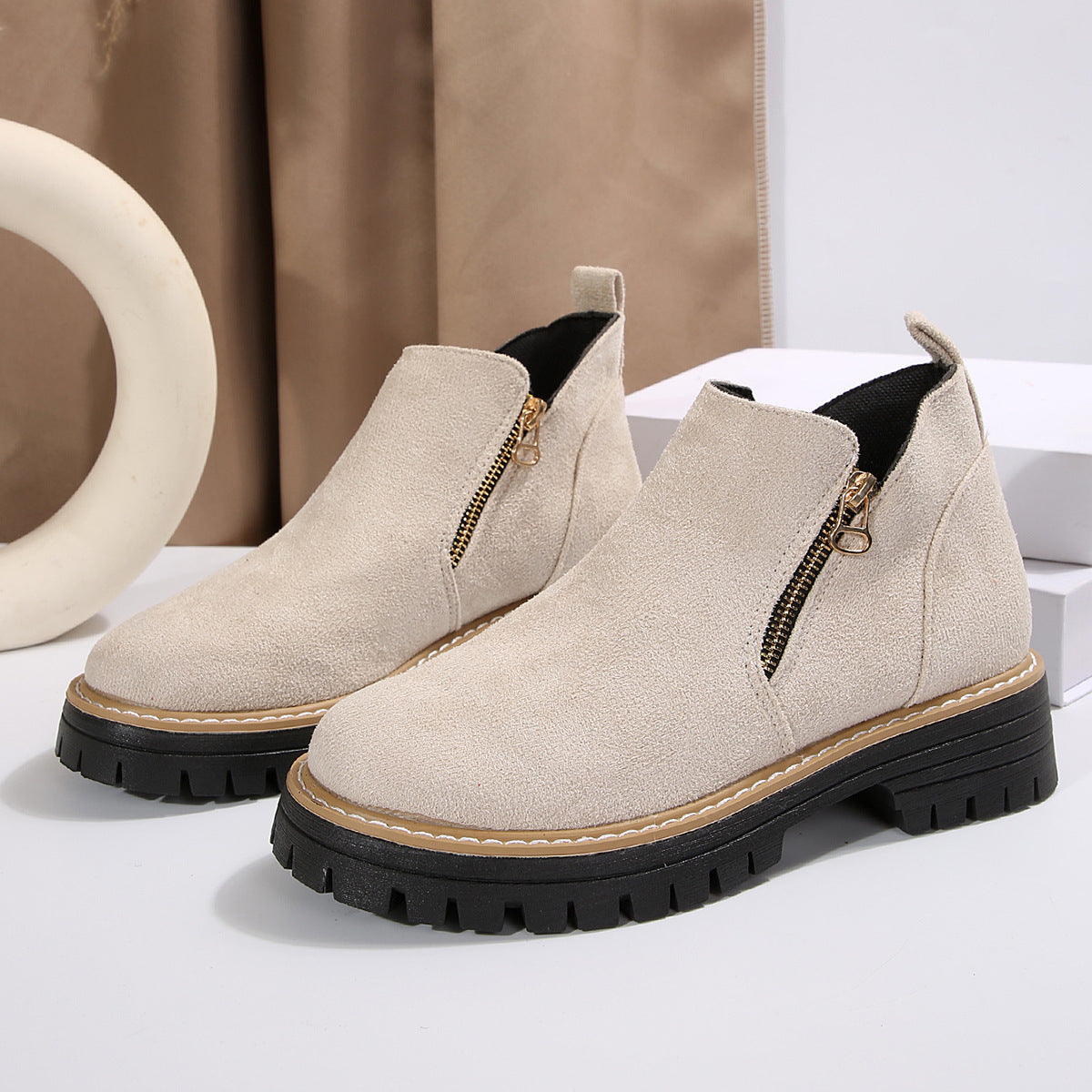 Isanoria - Bottines Confort Femme en Suédine Chic