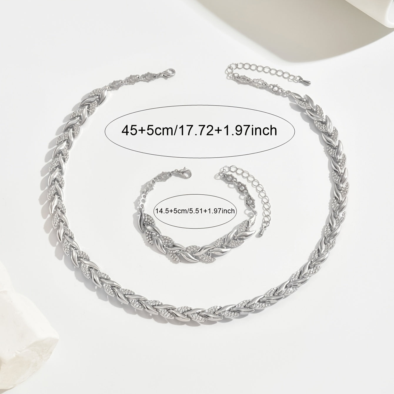 Avelynora - Pendentif Élégant en Forme de Queue Marine