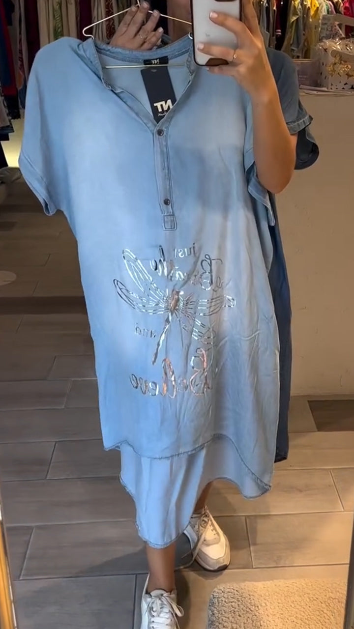 Delphina - Robe décontractée en jean avec col en V et boutons, idéale pour un style quotidien