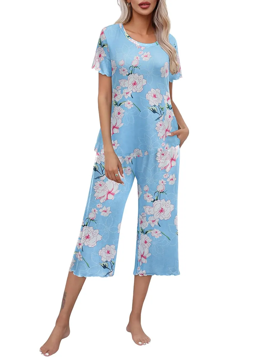 Olivine - Ensemble d'intérieur pour femme à manches courtes avec pantalon capri – idéal pour se détendre à la maison avec style