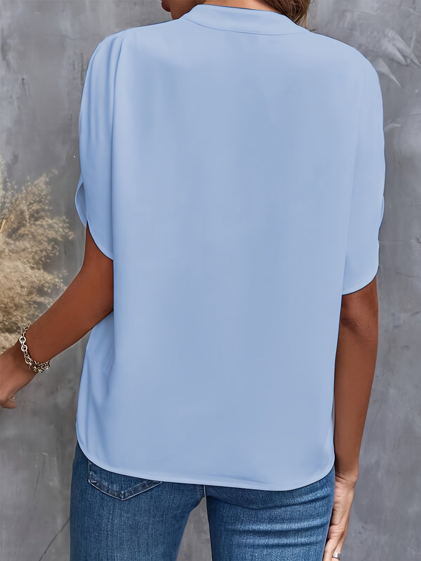 Kiana - Blouse Unicolore avec Col en V