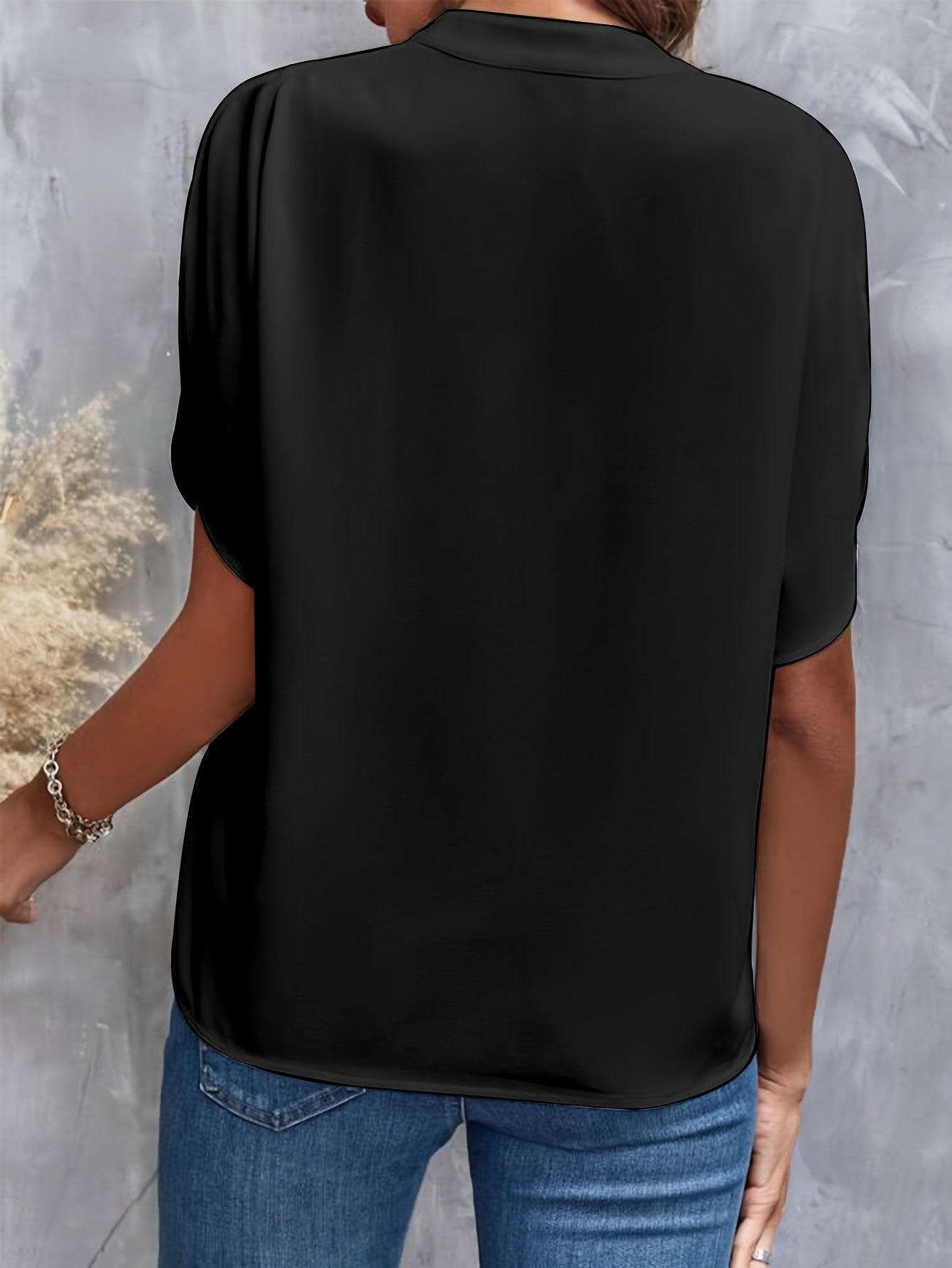 Kiana - Blouse Unicolore avec Col en V