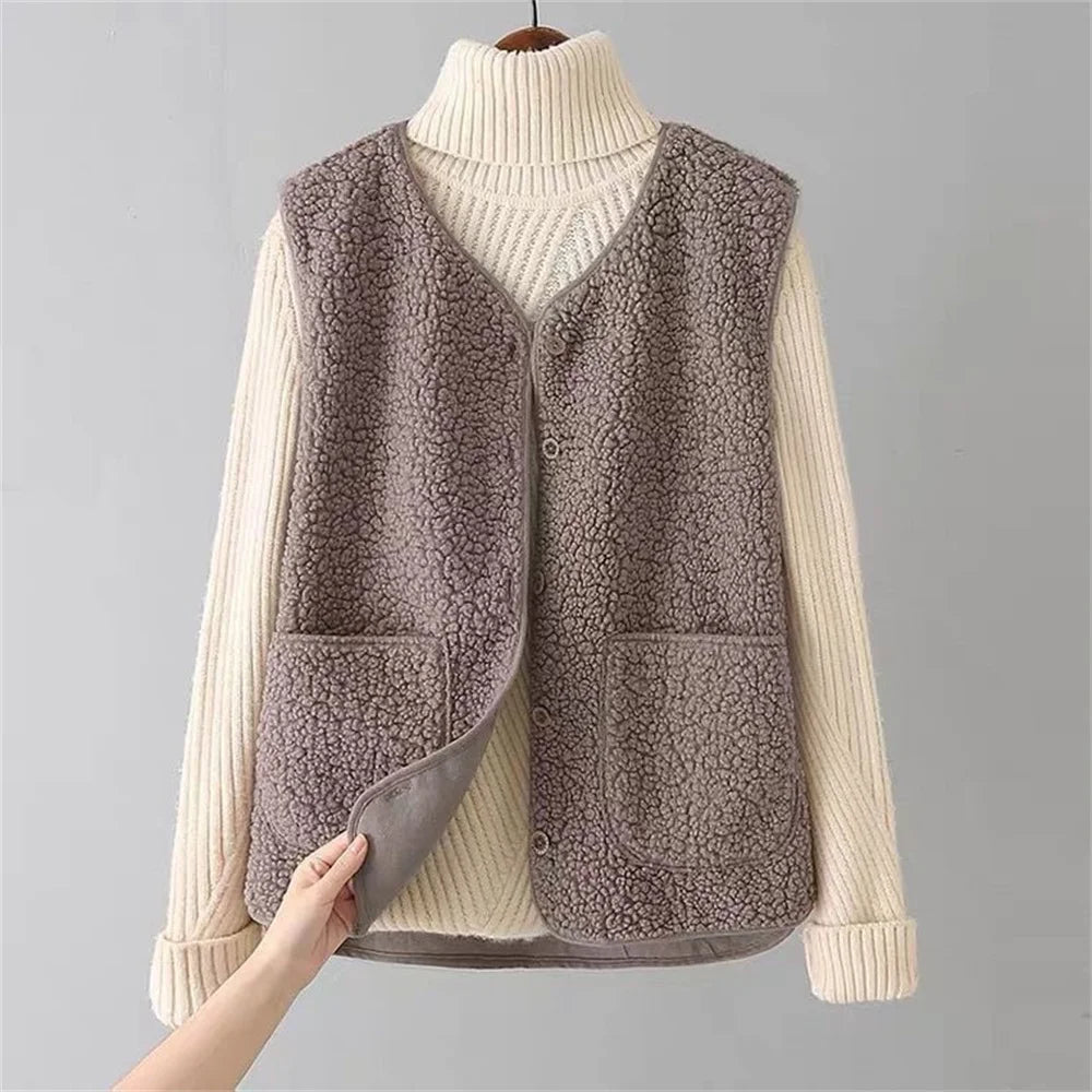 Avriel - Manteau sans manches pour femmes en laine d'agneau