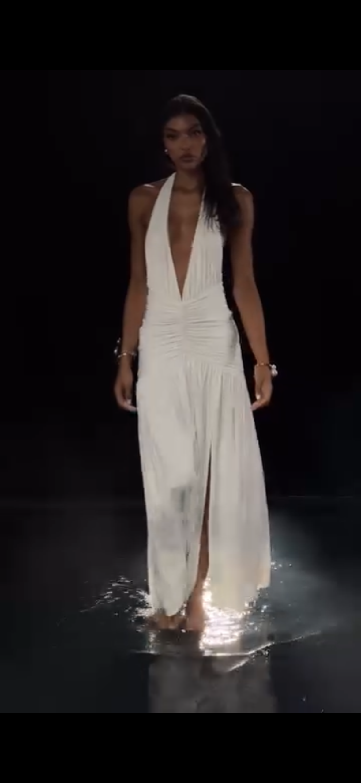 Julissa - Robe Longue Dos Nu – Séduction Élégante à Chaque Pas