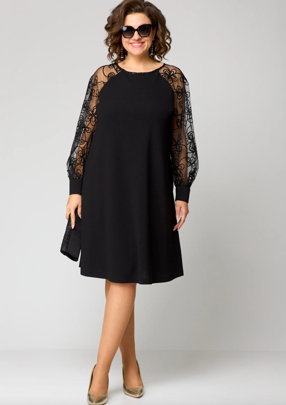 Yvonne - Élégante robe en dentelle, coupe ajustée et fente