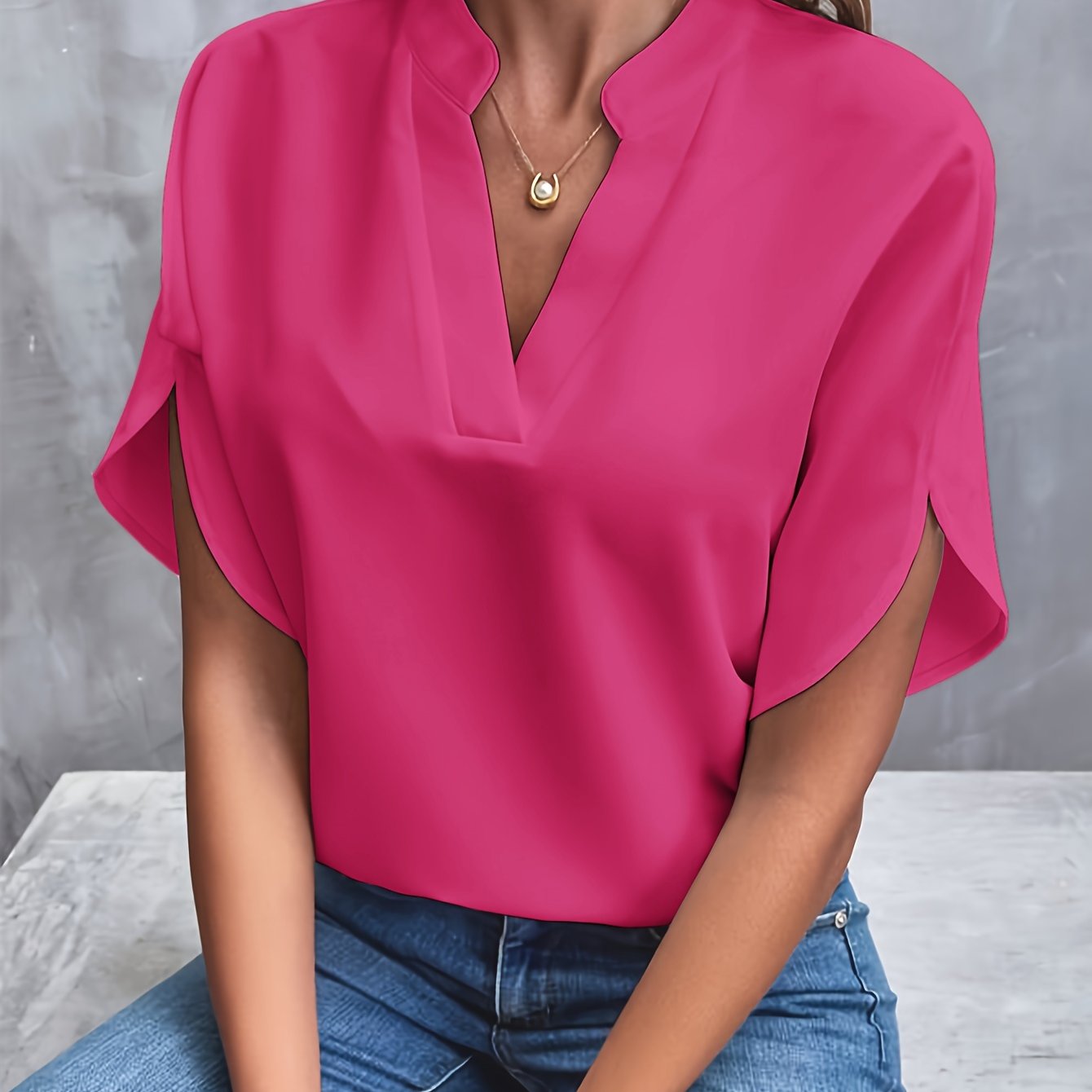 Kiana - Blouse Unicolore avec Col en V