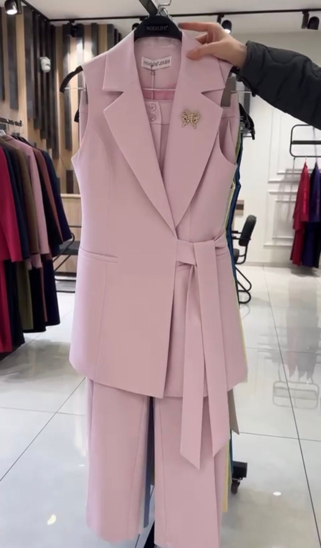 Fynellea - Ensemble Femme Élégant Sans Manches Pantalon Large Taille Ceinturée