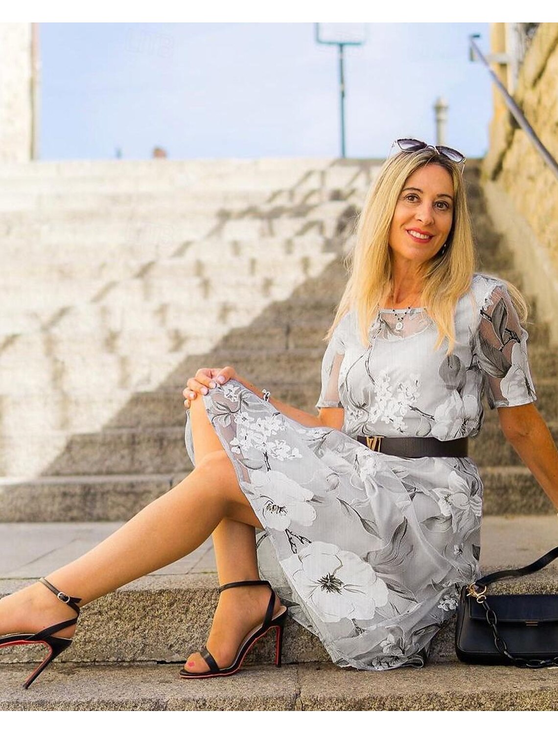 Serenella - Robe Midi Plissée à Imprimé Floral pour un Style Élégant et Confortable