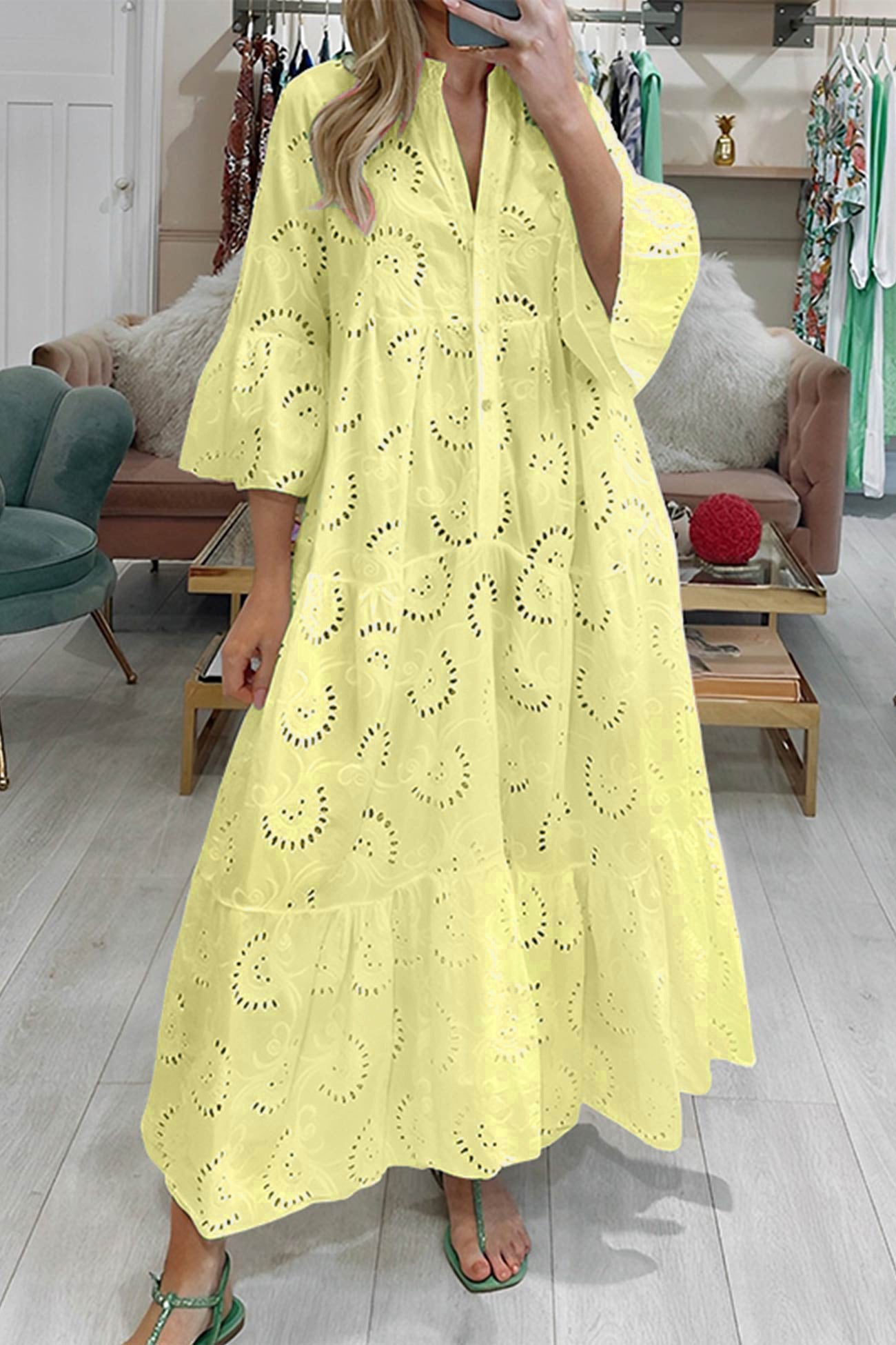 Noa - Cotton dress with embroidered sleeves and V-neck