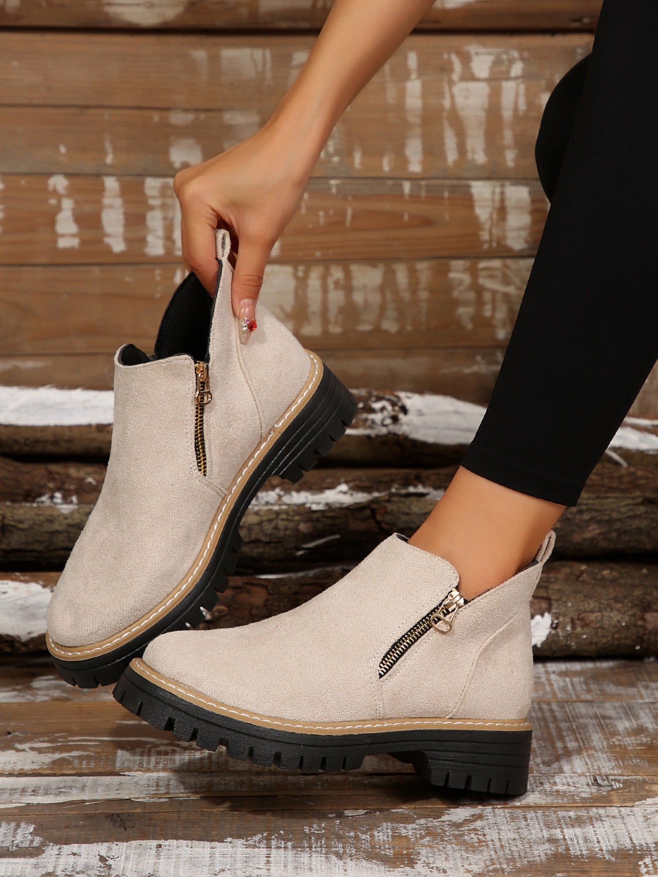 Isanoria - Bottines Confort Femme en Suédine Chic