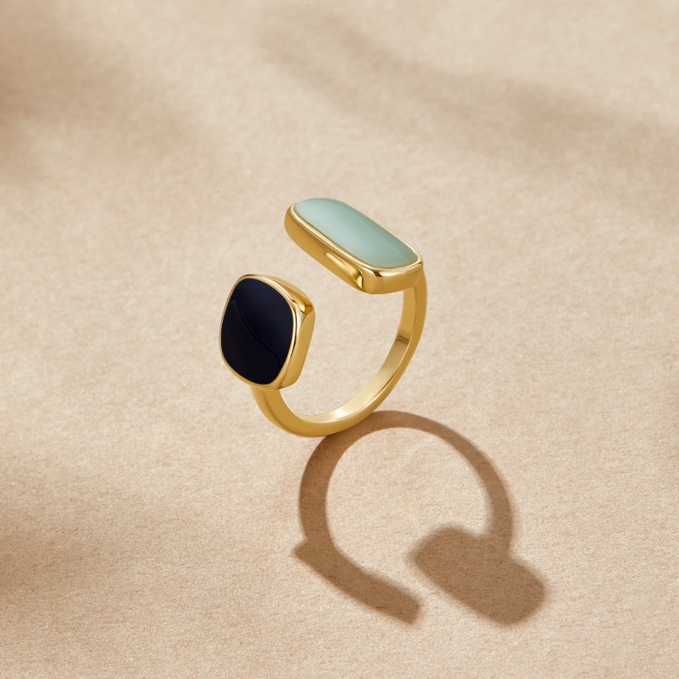Bague Enveloppante avec Aigue-Marine