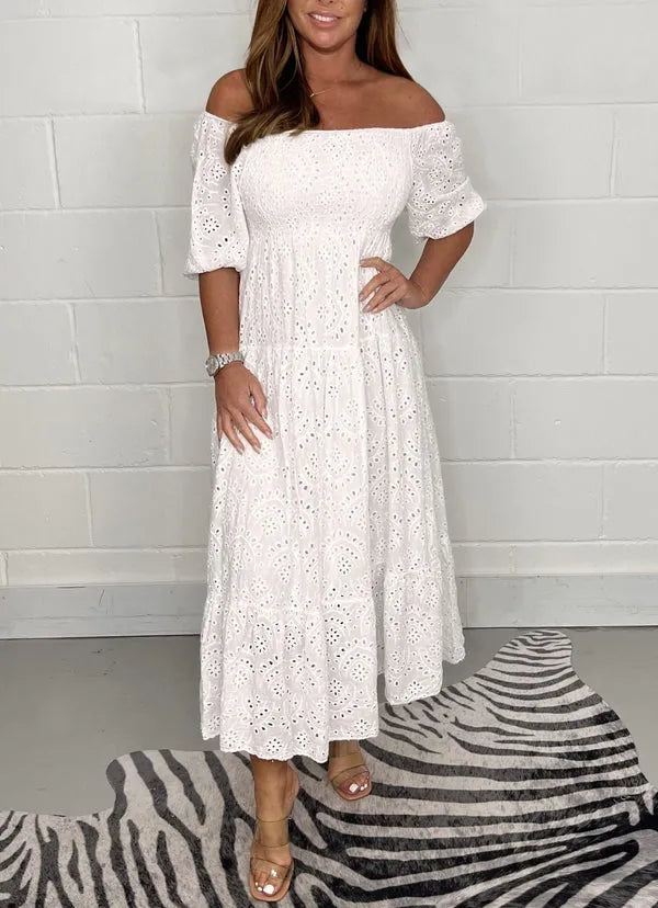 Melodie - Robe Évasée Élégante Unie avec Broderie