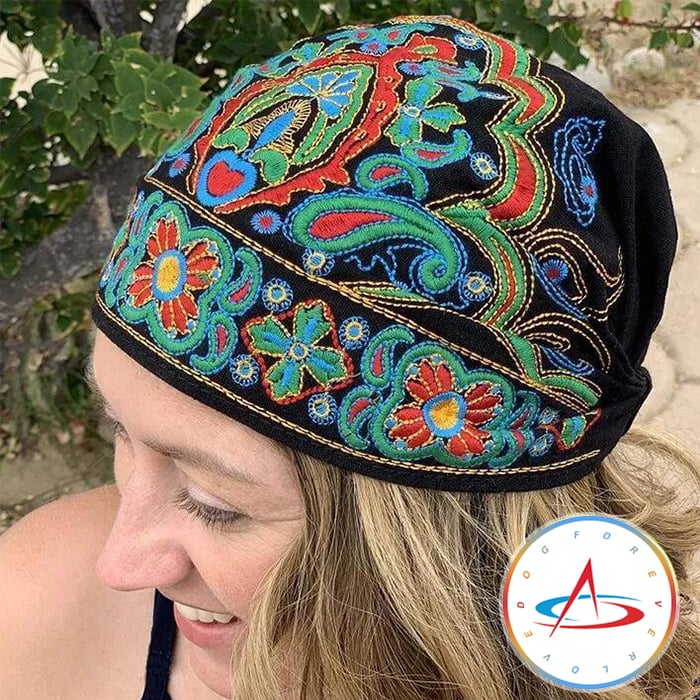 Ravelle - Bandanas Et Casquettes Brodés À La Main Aux Motifs Colorés