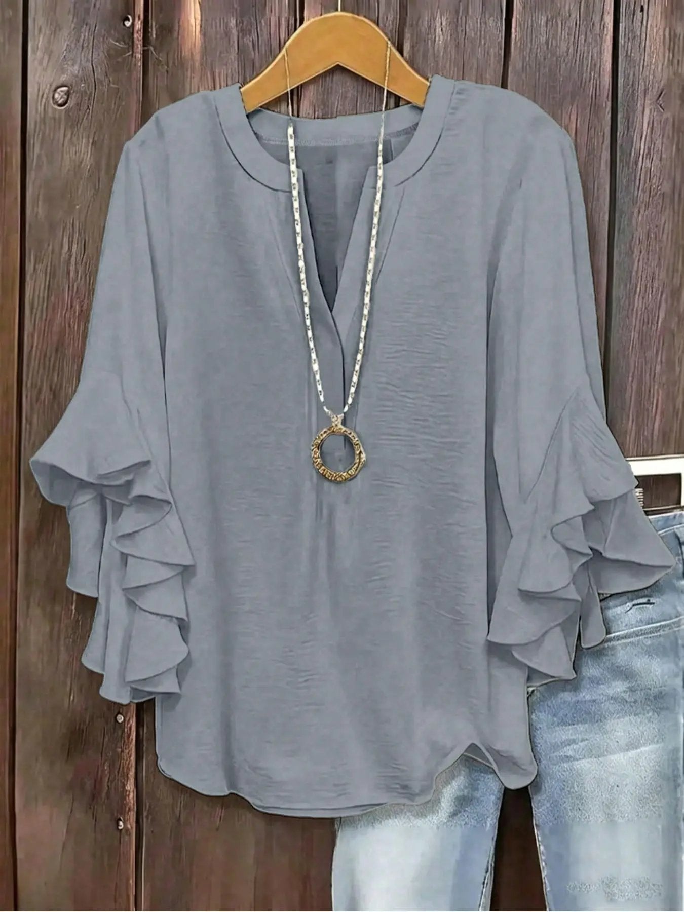 Horiana - Blouse femme grande taille à manches volantées et col V