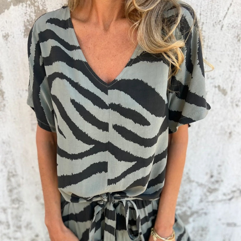 Alina - Ensemble top et pantalon à col en V imprimé zèbre