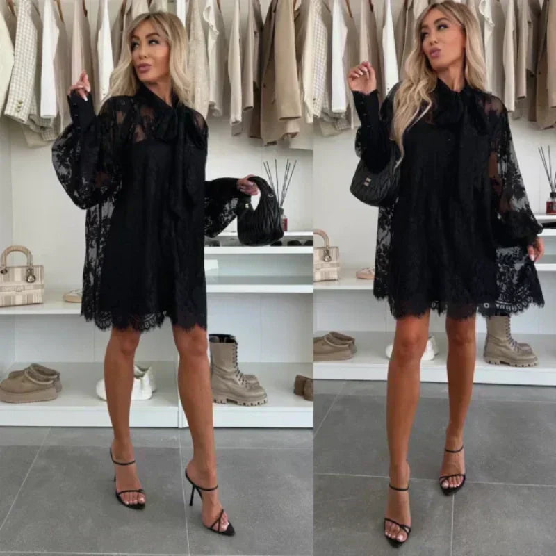 Fleur - Robe Mini Élégante en Dentelle avec Nœud